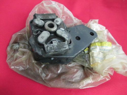 Right engine mount fits 78 79 80 omni horizon nos mopar 5202908