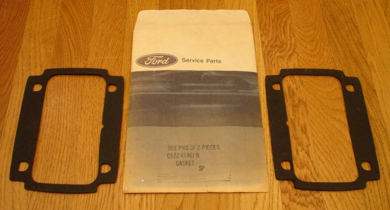 Pair of nos 1965 1966 ford mustang taillight gaskets c5zz-13461-b new old stock 