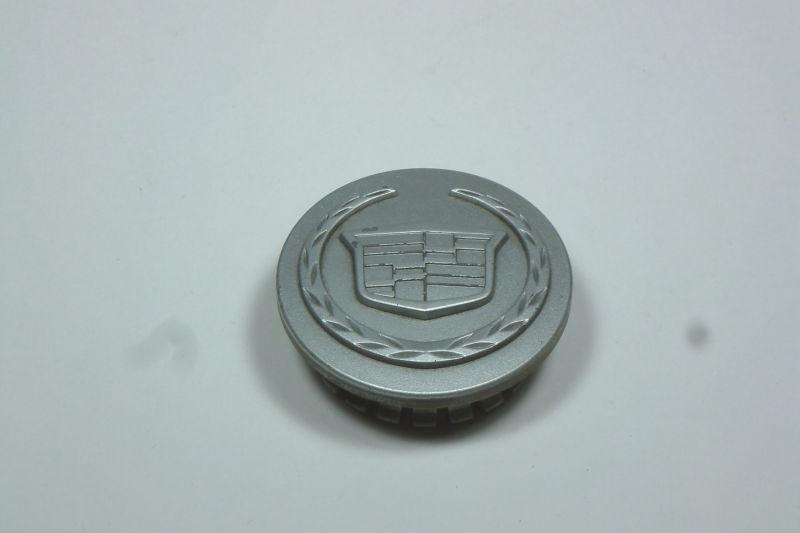 2003 - 2007 cadillac cts oem wheel center cap (9594649)