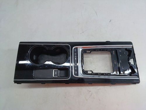 Jaguar xe x760 r   2.0  2016 centre console surround cup holder gx73-048196-ac