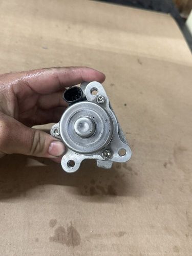 Oem mercury oil pump pn# 857149t2 (b-35)