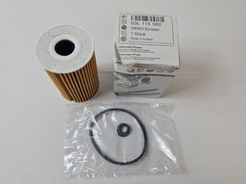 New genuine vw oil filter 03l115562 filter 03l 115 562 -