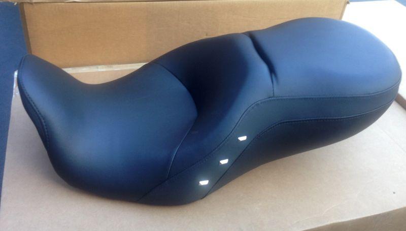 Harley-davidson  seat road king, new take off  09-13  p52280-11