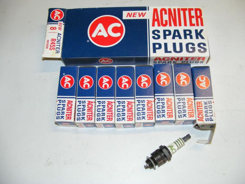 Ac r45s 5612078 acniter 8pc spark plug set nos box dated 5/1968 4 green stripes