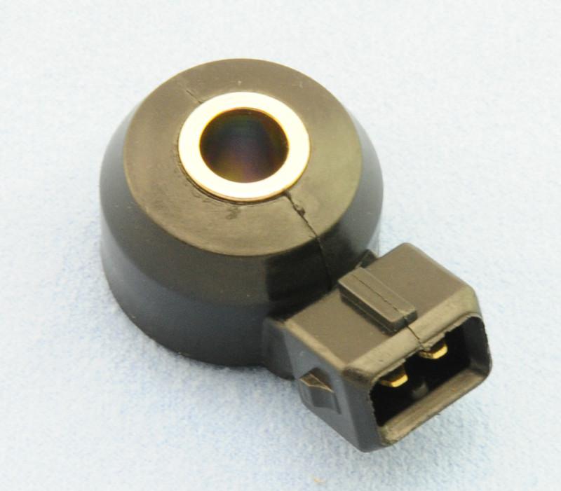 New knock sensor for infiniti nissan 2.4l  22060-30p00