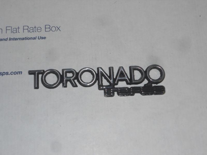 Genuine 1986-89 oldsmobile toronado trunk lid-door emblem