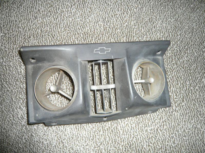 1964-66 chevy truck factory a/c bezel