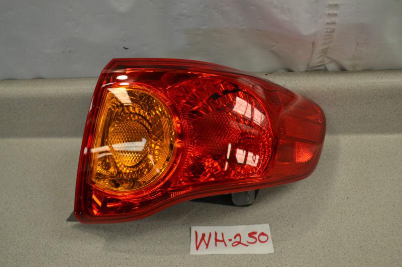 2009 2010 toyota corolla rh passenger side taillight oem