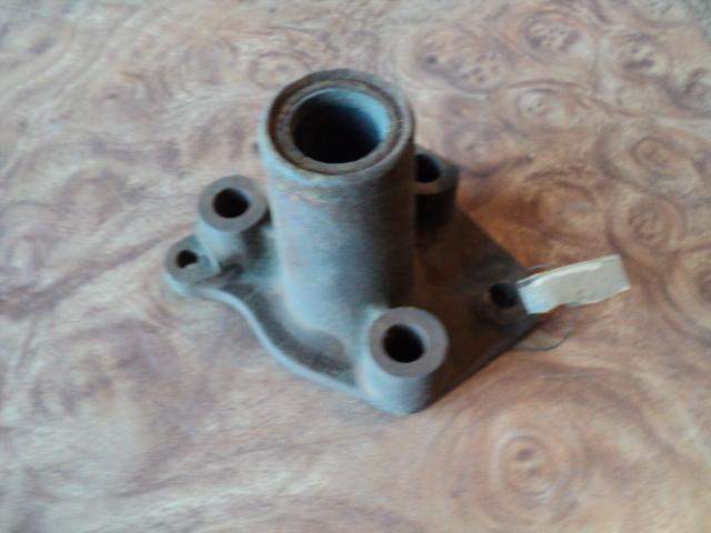 Nos 1935-1936 chevrolet passenger pitman shaft housing