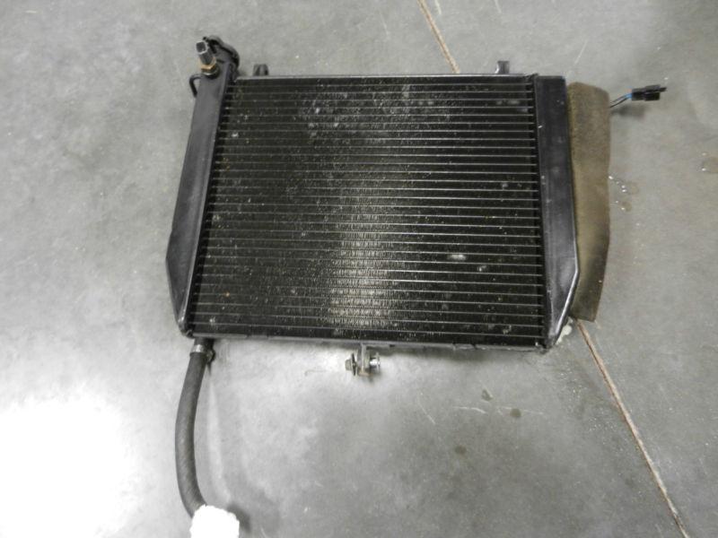 Used yamaha r1 yzf 1998-2001 radiator with cooling fan