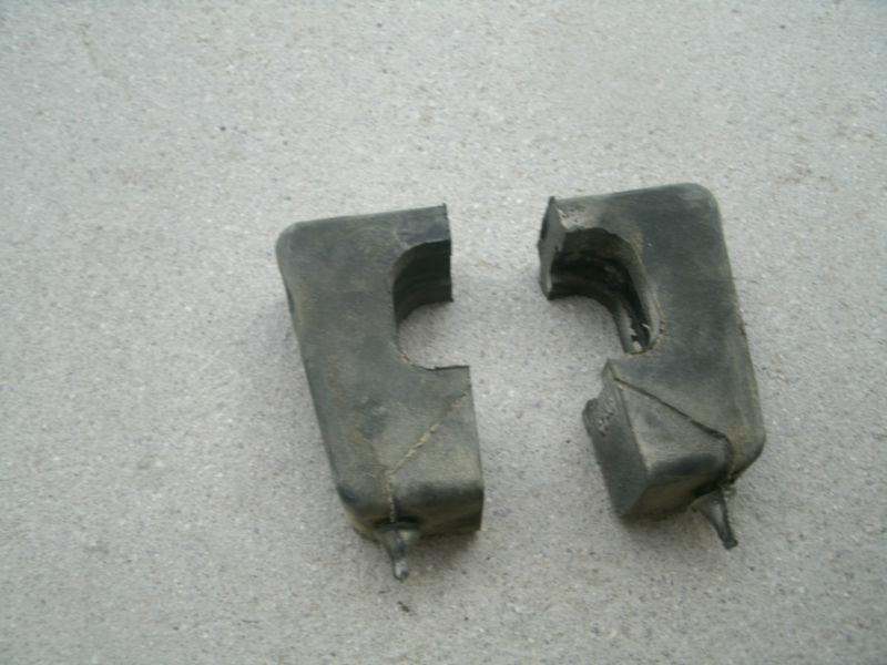 1982-1992 camaro v8 5.0l 305 radiator rubber bump bumper supports