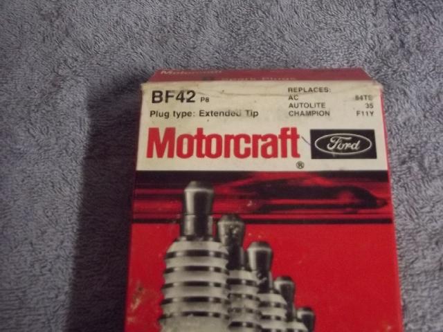 Eight nos ford - motorcraft bf-42 spark plugs