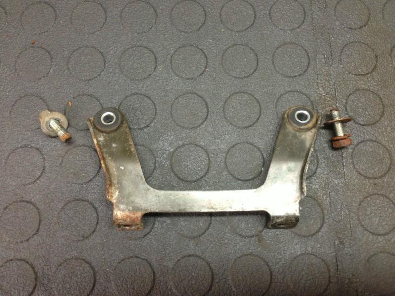 1981 yamaha yz125 front number plate bracket 4v2-23486-00-00 "plate stay"