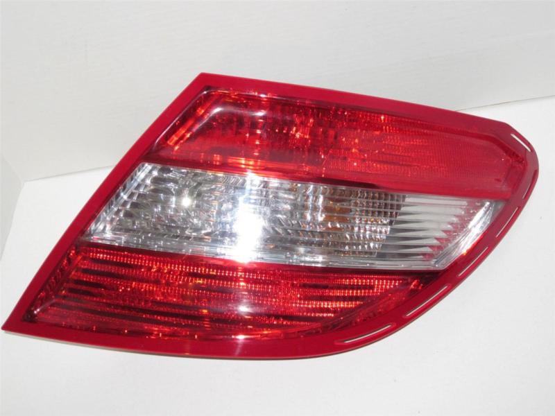 08 09 10 11 12 mercedes benz passenger tail light c230 c250 2048200264