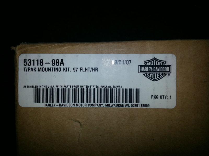 Genuine harley davidson rigid tour pack mounting kit 1998-2008,nib,nr,nos