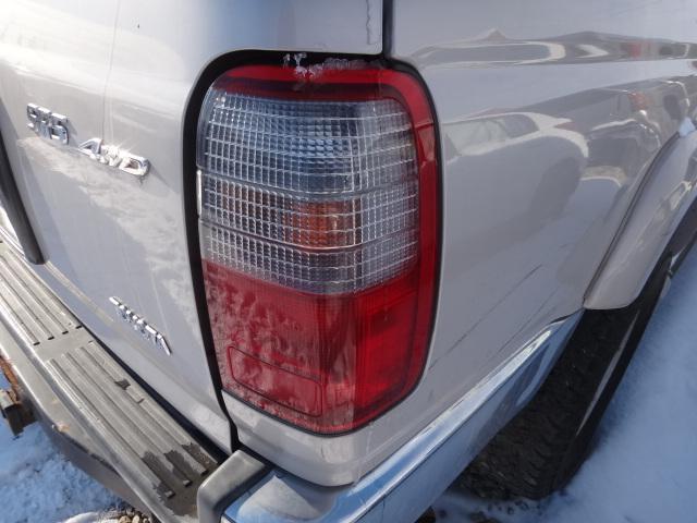 Tail light 96 97 98 99 00 toyota 4 runner, right