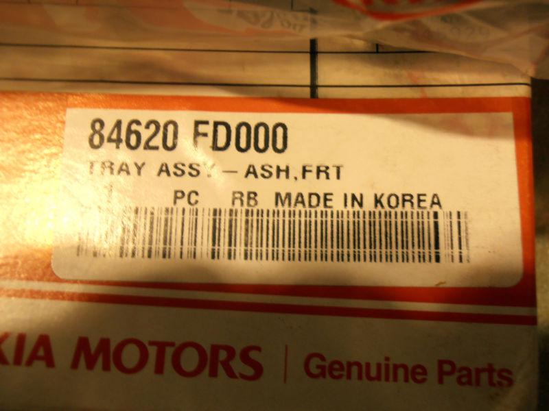 Genuine oem kia rio ash front tray  84620 fd000 nib 2003 2004 2005 