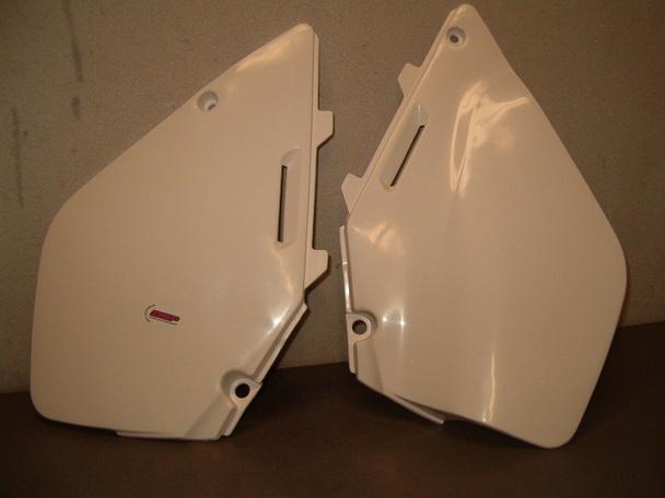 White polisport side panels for 1996-2000 suzuki rm125 and rm250 - new!!!