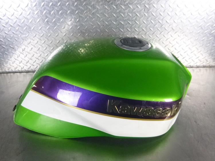 Kawasaki zrx 1200 gas fuel tank damaged