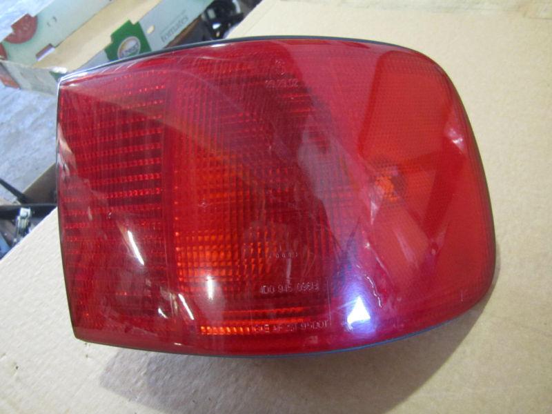 Audi a8 97-00 1997-2000 tail light passenger rh right oe