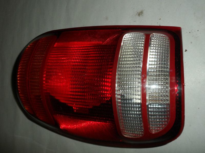 1999-2000 99 00 explorer mountaineer brake light tail light left hand lh