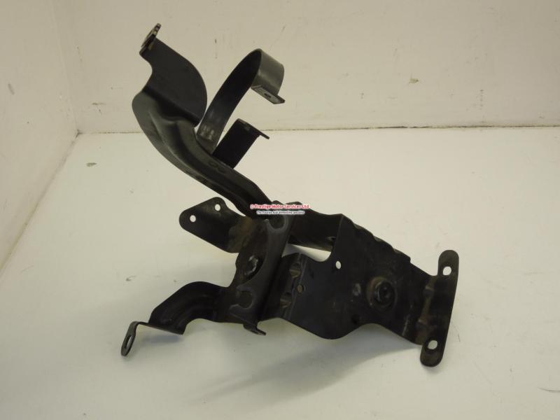 Audi a6 c6 abs pump bracket 4f0614119h