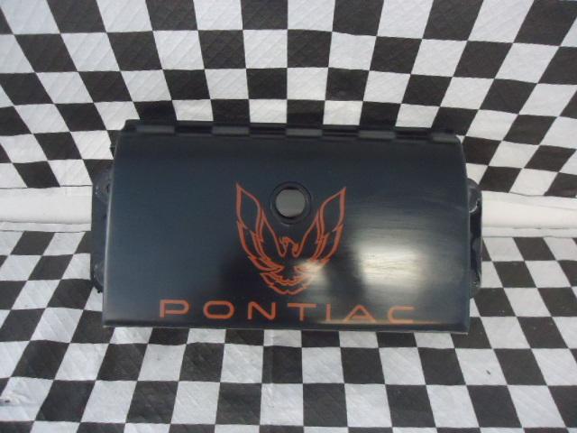 82,83,84,85,86,87,88,89,90,91,92 pontiac firebird tail light center panel!!