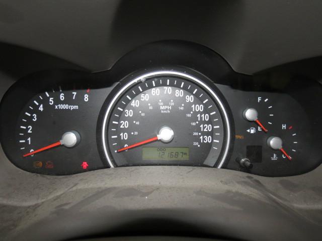 2006 kia sedona speedometer instrument cluster gauges 2570836