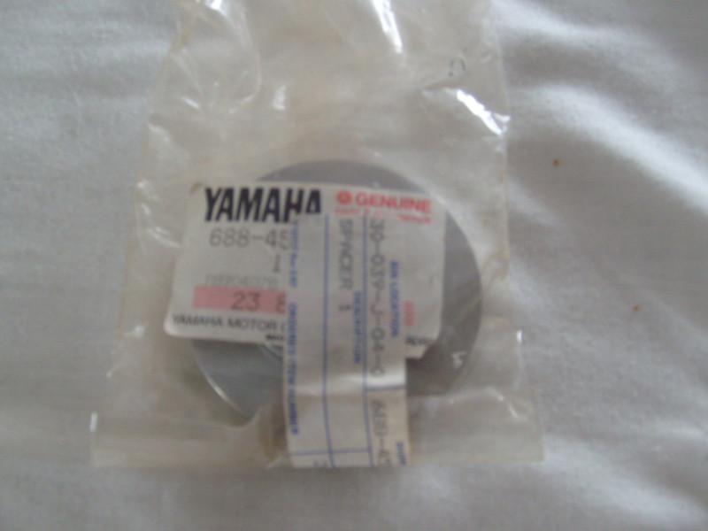 Yamaha outboard lower gearcase space new 688 45987 01