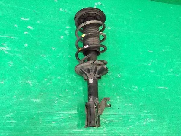 Nissan sunny 1995 front right strut [0650110]