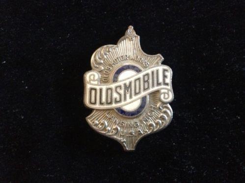 Oldsmobile radiator emblem