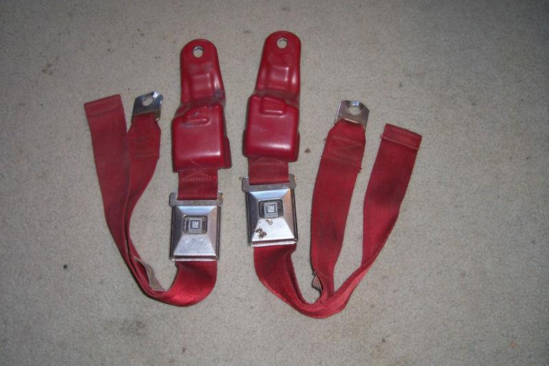 1967-1969 red front deluxe retractor seat belts chevy camaro  firebird