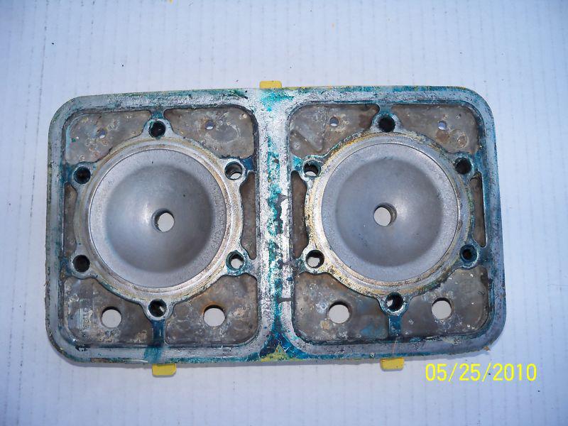 1990 seadoo 580 cylinder head and cover yellow motor