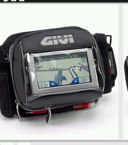 Givi s850 universal gps holder