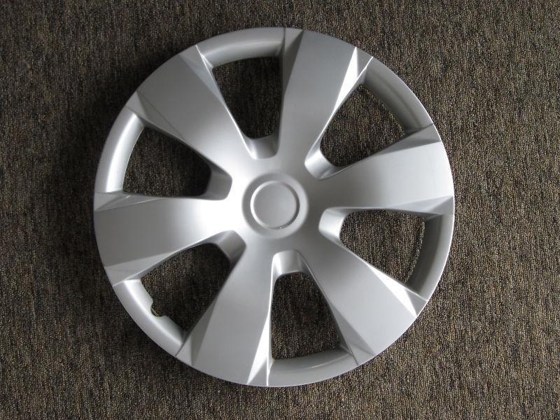 Universal hubcap, fits on any 16" rim steel wheels only .