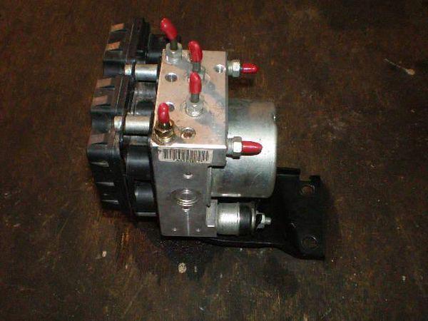 Daihatsu esse 2005 abs actuator [7842500]