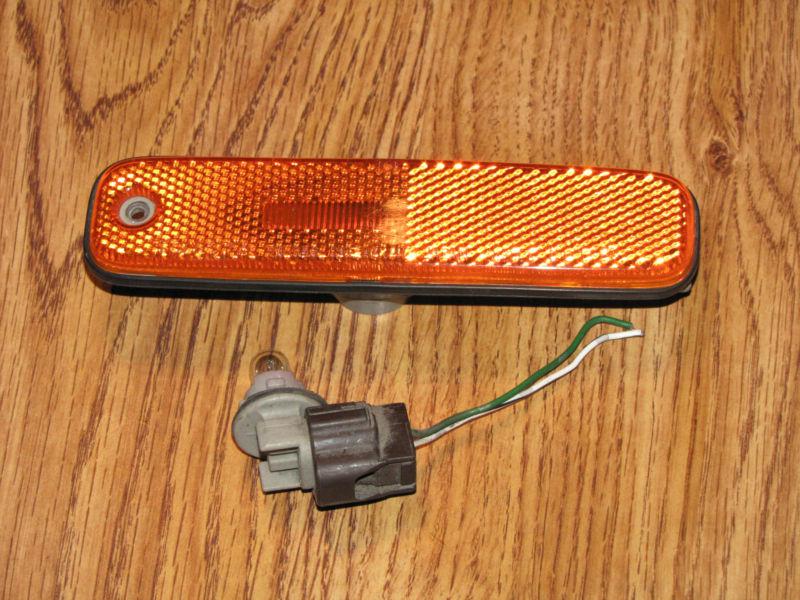 94-99 toyota celica front side marker light lh oem