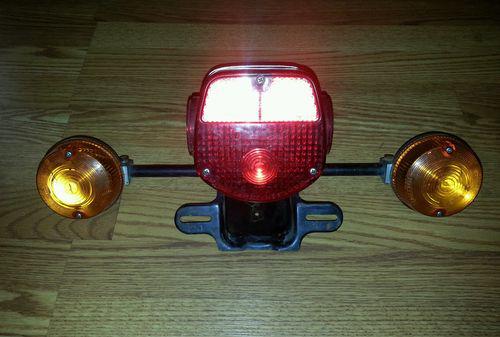 Tail light blinker assembly for kawasaki