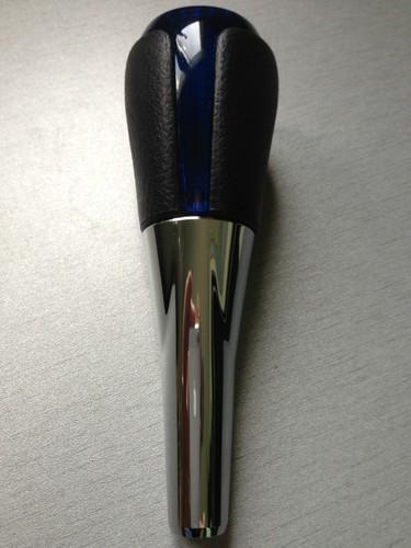 Toyota prius c hybrid oem shift knob 2012-2013(fits in prius 06-13)