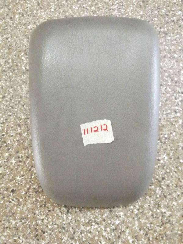 99 00 01 02 03 04 jeep grand cherokee - center console / arm rest  lid