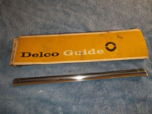 Nos 1967 oldsmobile 88 tail light molding