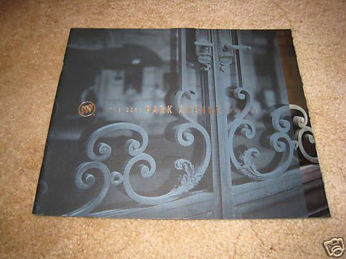 2001 buick park avenue ultra deluxe sales brochure dealer catalog literature