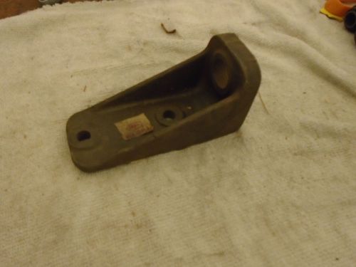 Nos ford b8a-3351-a   idler arm mounting bracket 1953-1959 ford