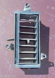 1971-73 left side ac air vent ford mustang mach 1 fastback coupe grande