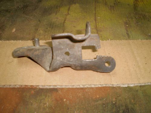 Chevrolet carburetor gas linkage