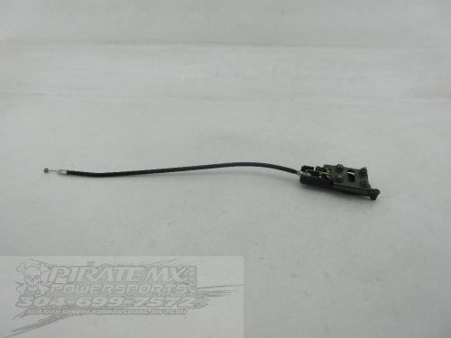 Yamaha yzfr1 yzf r1  rear seat trunk latch yzf #25 99 00 01