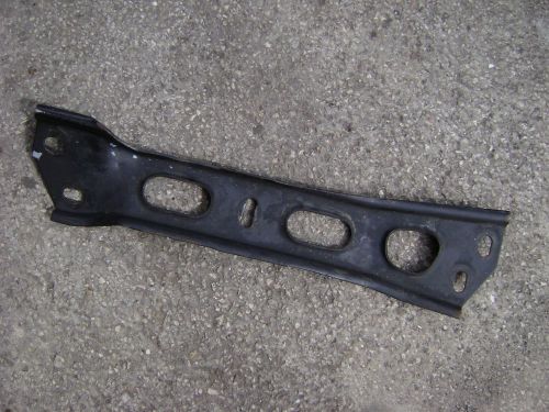 82-92  camaro firebird  auto manual transmission cross member  t5  700r4