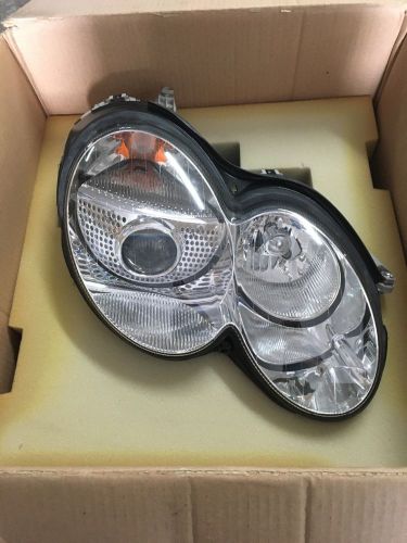 A2308207261 lighting unit bi-xenon mercedes sl class w 230 right new