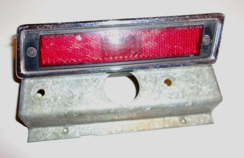 1970 1971 chrysler right rear side marker light assembly 3403500 70c  -chr246