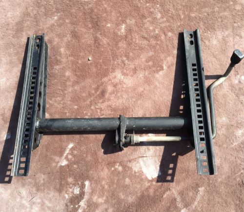 1975 porsche 914 passenger side manual seat track, risers